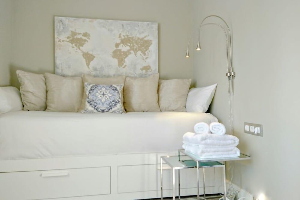 Apartament Bizflats Batik Penthouse Pedralbes *